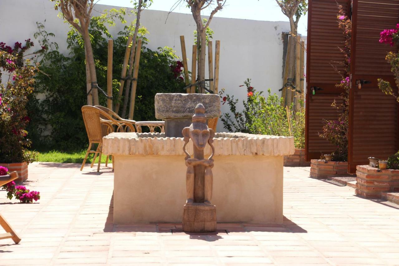 Banti Garden Hotel Tarifa Ngoại thất bức ảnh